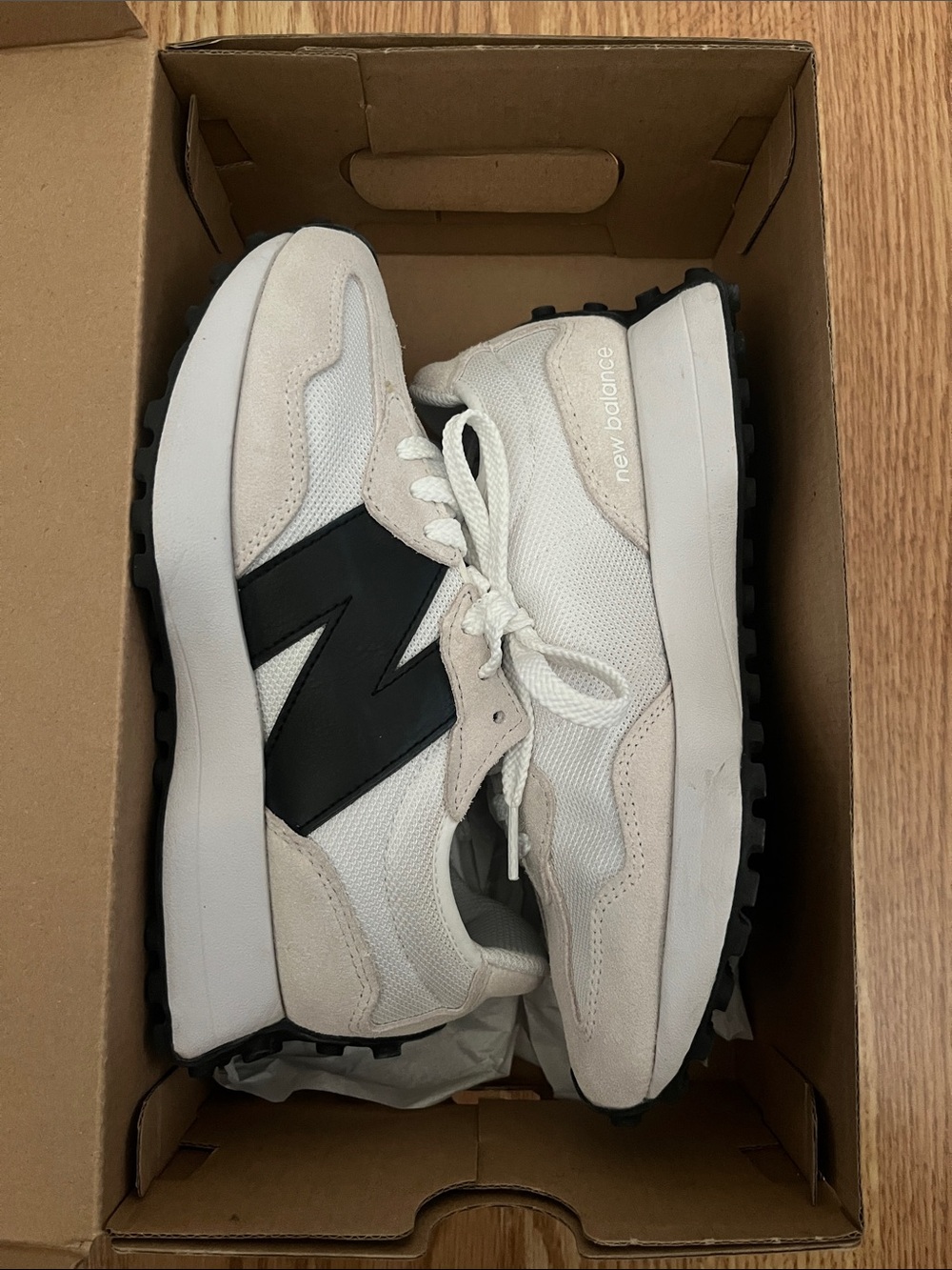 New Balance 327 White and Black Sneakers